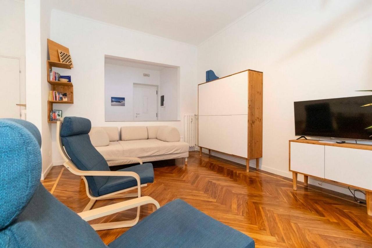 New! Cit Turin Elegant Apt With Parking Bagian luar foto