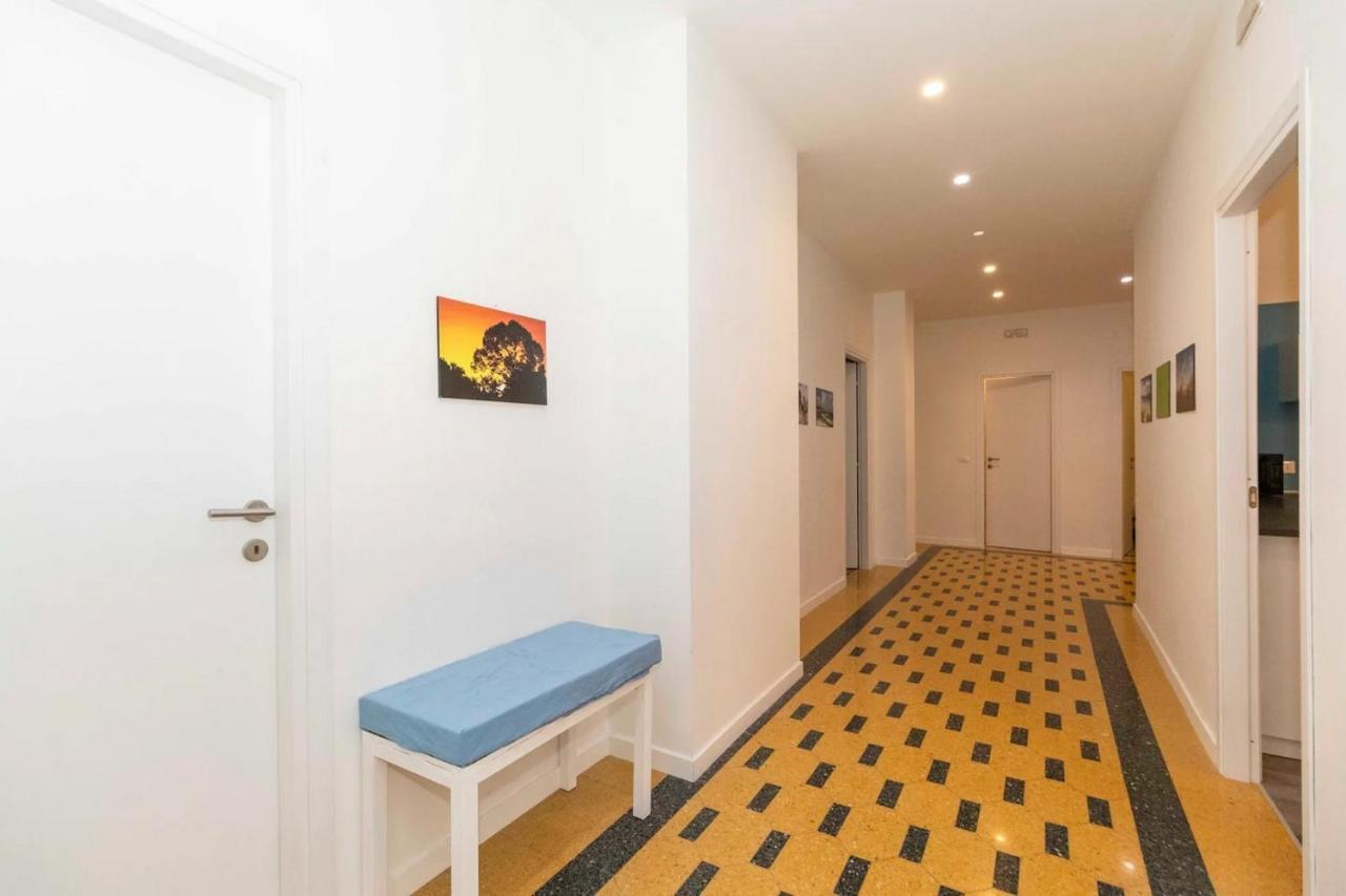 New! Cit Turin Elegant Apt With Parking Bagian luar foto