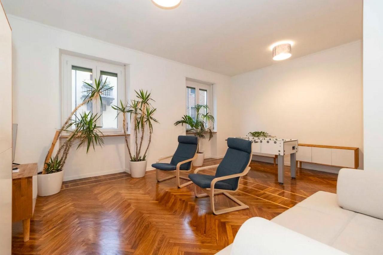 New! Cit Turin Elegant Apt With Parking Bagian luar foto
